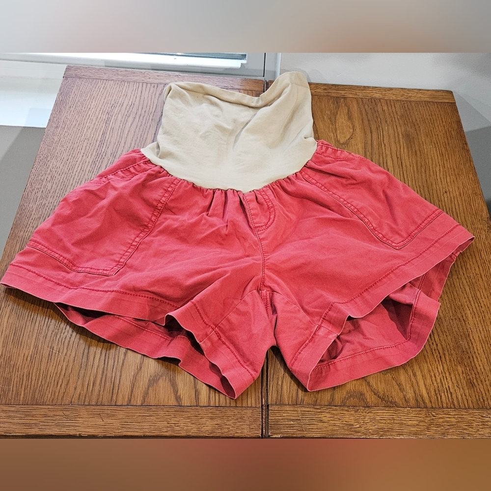 Maternity shorts size xl